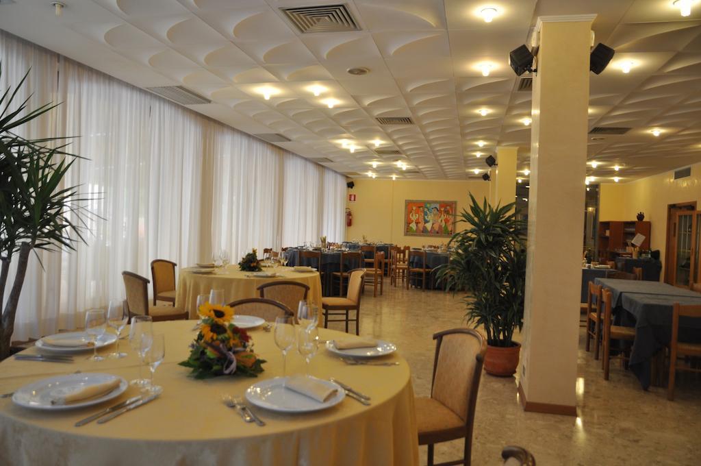 Hotel Terme Di San Vittore Genga  Exteriér fotografie