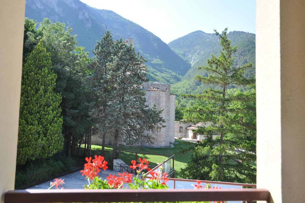 Hotel Terme Di San Vittore Genga  Pokoj fotografie