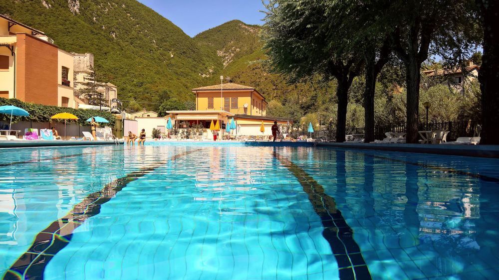 Hotel Terme Di San Vittore Genga  Exteriér fotografie